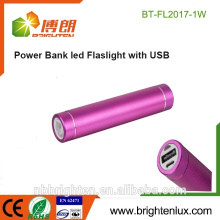 Le moins cher en gros Aluminium Metal 1 * 18650 batterie Promotionnel mini mini USB Chargeur de batterie avec lampe de poche